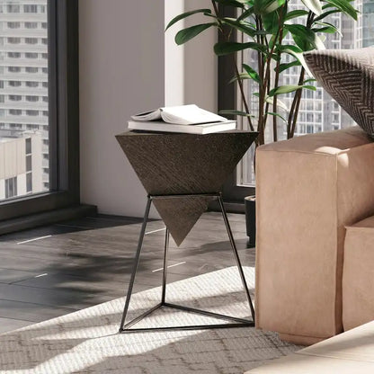COZAYH Modern Geometric End Table with Wooden Top and Metal Base, Unique Pyramid Side Table Plant Stand for Office, Triangle